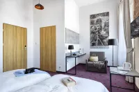 Koszary Arche Hotel فنادق في Gmina Sobienie-Jeziory