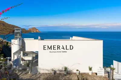 EMERALD HOTEL RESIDENCE Hotels in Gratteri