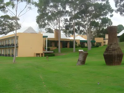 Lakeside Hotel and Conference Centre Hotels in Pennant Hills