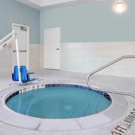 Holiday Inn Express & Suites DALLAS W - I-30 COCKRELL HILL by IHG