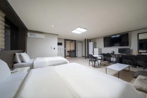 From H J Hotel Osan