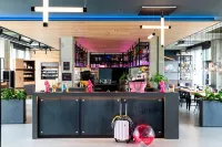 烏得勒支MOXY酒店 - 酒吧