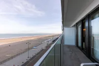 Huswell - Cosy Apartment with Terrace Overlooking the Sea