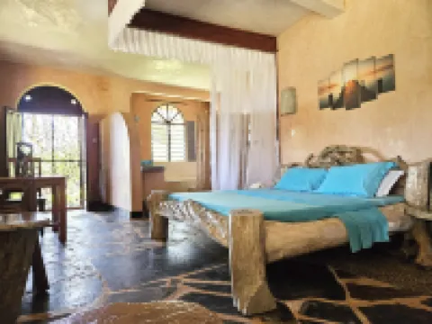 Wagawimbi Villa 560 m2, Breathtaking View of the Indian Ocean, Kenya Hotels in Shimoni