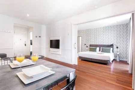 Paseo de Gracia Apartments by Aspasios
