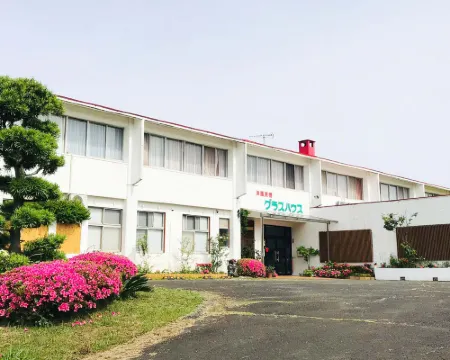 Grass House โรงแรมในฮิระโดะ