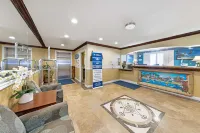 Best Western Harbour Inn  Suites