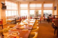 Hilton Garden Inn Redding - breakfast
