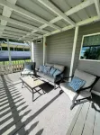 "Lost Crab", beautiful 3BR, big yard, private dock