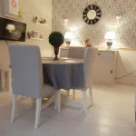 Médicis apartment with garage