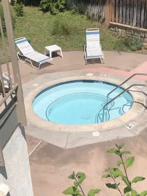 Lovely condo walking distance to Carpinteria beach and downtown.