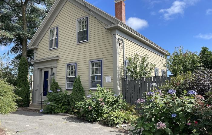 Historic home with modern amenities in the heart of town, walk everywhere!