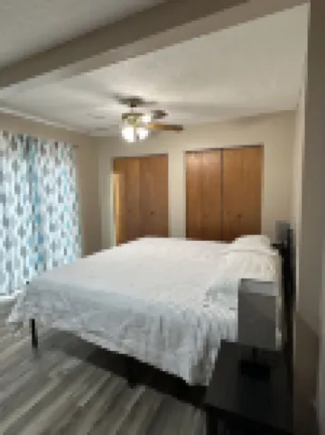 Egret Point Retreat 3 bedroom 1.5 bath ranch home located on Lake Erie