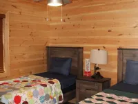 New Cabin Just Waiting For Your Next Adventure Hotels in Dent County