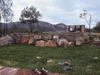 Modern cabin offering incredible views with fire pit, spa and hiking trails.