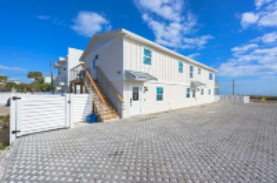 The Coziest Studio by the Sea!