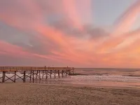 Gorgeous Ocean Views - 1 min walk to beach access! - 2-Star