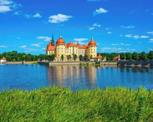 Vacation apartment in a renovated monument (max. 5 persons) Hotels in Bischofswerda