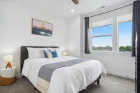 Superb 4-bedroom townhome in Provo with AC, WiFi - balcony