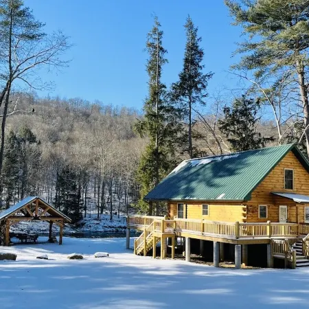 Family Friendly Waterfront Log Cabin on on the Wild & Scenic Clarion River
