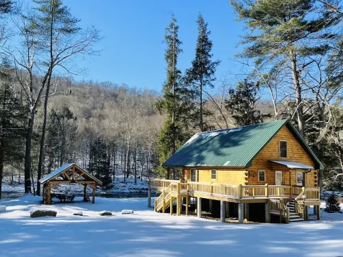 Family Friendly Waterfront Log Cabin on on the Wild & Scenic Clarion River