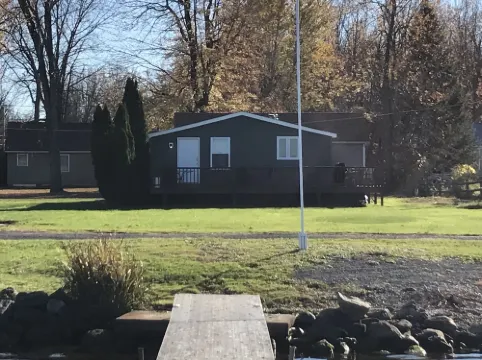 Newly renovated lake house with stunning views!