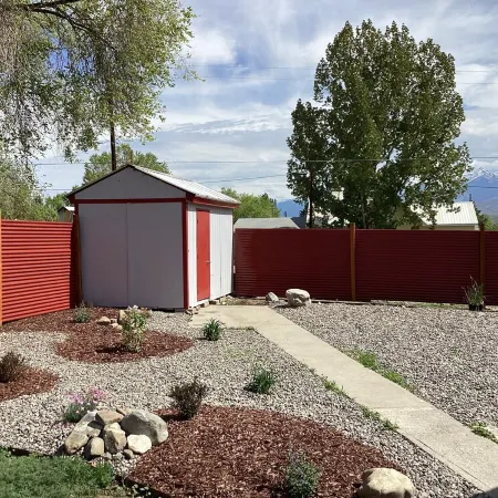 Fully renovated cozy home in the heart of Salmon! No cleaning fees!