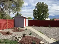 Fully renovated cozy home in the heart of Salmon! No cleaning fees!