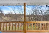 Mtn Views, 20 Mins to Asheville, 12 Mins to Skiing, Arcade Games