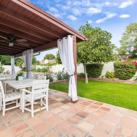 Tempe Lakes Vacation Special!  Heated Pool, Spa, Pickleball, Gym + Near ASU
