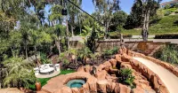 Tropical Paradise 4 Bedroom Home sleeps 10 Hotels in Mission Viejo