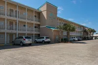 GROUND FLOOR CONDO ON THE GULF BEACH - Butik