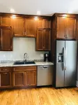 Mona K's-Big Green Rental