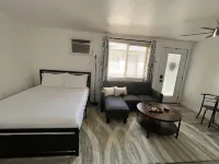 Cozy Studio Near Mill Ave./ASU