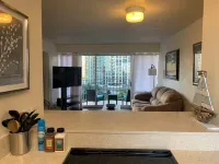 Spacious  2-bedroom apartment sleeps 7 with parking