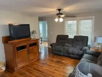 3 bedroom home quiet neighborhood close to trails فنادق في Logan County