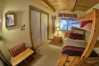Quiet & Large house - Hot Tub, Pool table, Fast WiFi, EV charger -  close to all