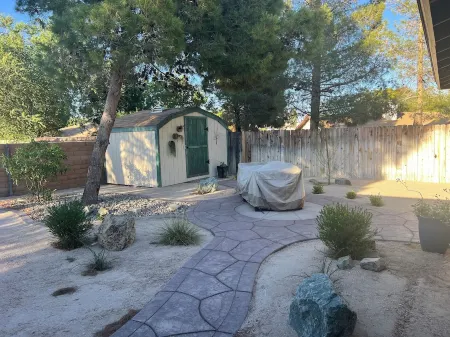 Desert Villa Oasis - Gateway to the Eastern Sierras, Death Valley, and Yosemite Отели в г. Риджкрест