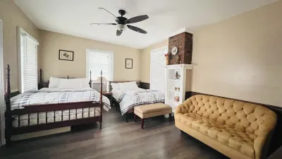 Newly Renovated Lovely 5-bedroom in East Durham