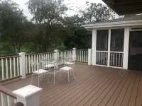 Nonquit Cottage by Sakonnet Farm & Stays