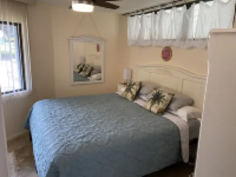 Seaside Kona Condo/Top Fl, Sunsets, Private Lanai,Best Kona Location, Sleeps 2