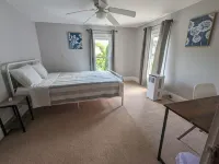 5 min to the Corning Museum of Glass! Family-sized Duplex w/ pool table & patio