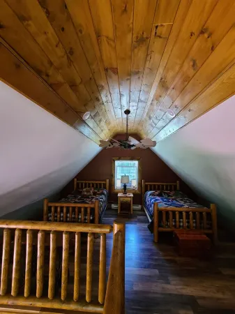 Hocking hillsLogan OhioA birds eye view cabin rentals