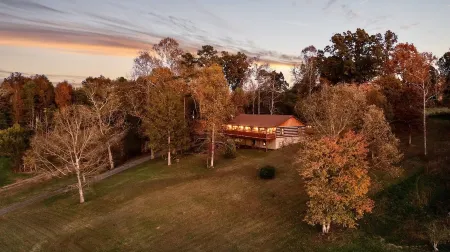 Tranquility close to the Ocoee with a private country setting