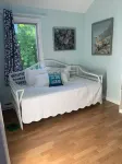誇尼新近翻新海灘度假屋 - QEBA海灘通行證 & 可通往池塘