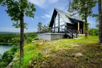 Eagle Bluff Cabin at Greers Ferry Lake - 4-Star