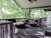 Lakefront Retreat in Quite Cove on Luxurious Lake Toxaway Hotels in Hogback