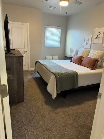 No Cleaning Fee! Zion Village Resort, Near Zion National Park