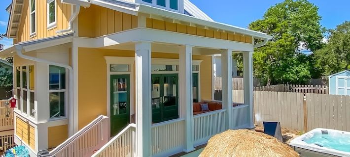 Gorgeous new beach cottage in fantastic location! Hotels in Destin