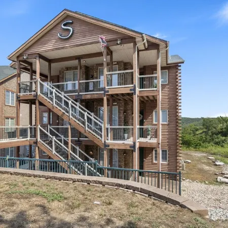 Lake & Mountain View Condo - The Cliffs on Indian Point - Silver Dollar City